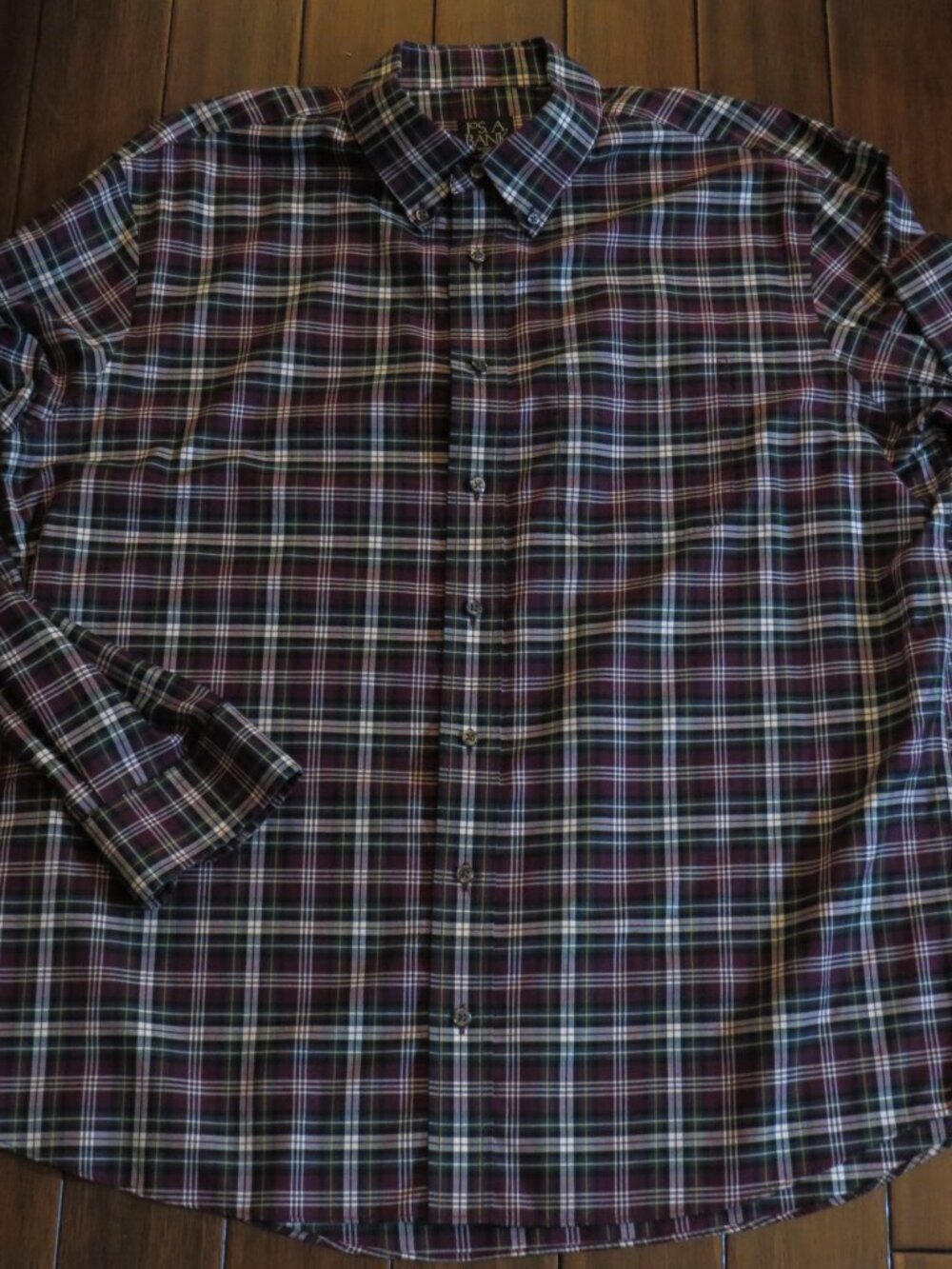 Jos. A. Bank Traveler's Collection XL Button Down Long Sleeve Shirt Plaid Purple